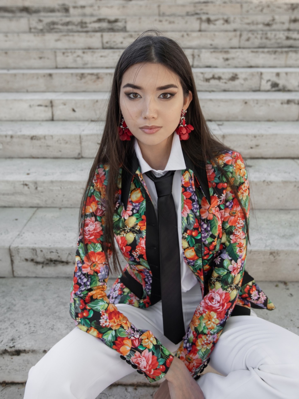 canissiiconic closed sissi jacket in floral style