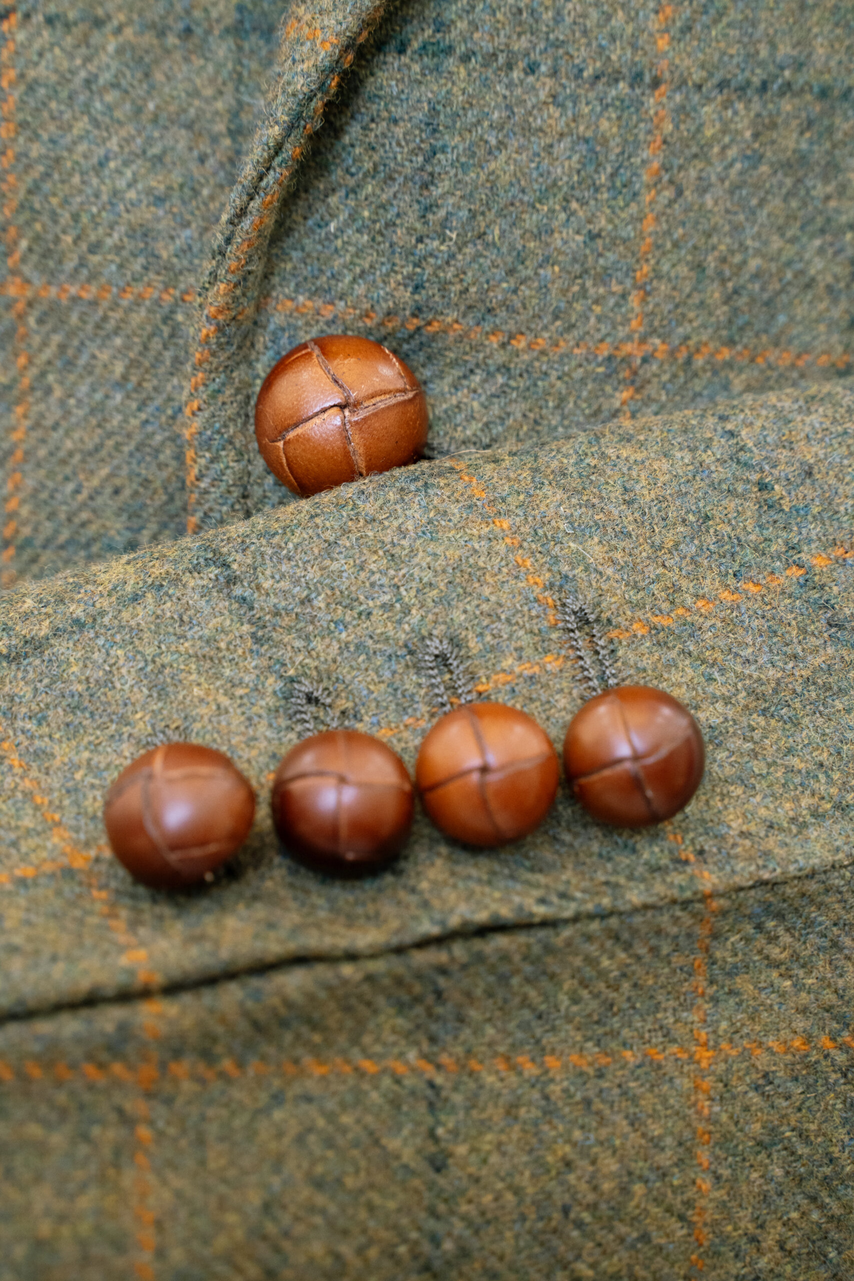 tweed szovet scaled